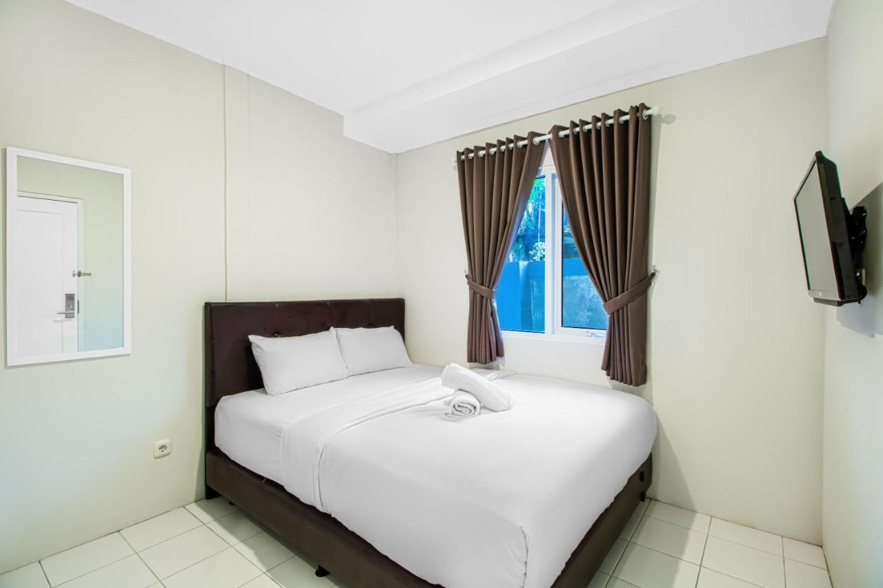 Urban24 Syariah Depok Hotel Buitenkant foto